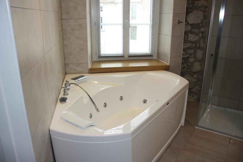 Hôtel Terranostra Tarascon-sur-Ariège Exterior foto